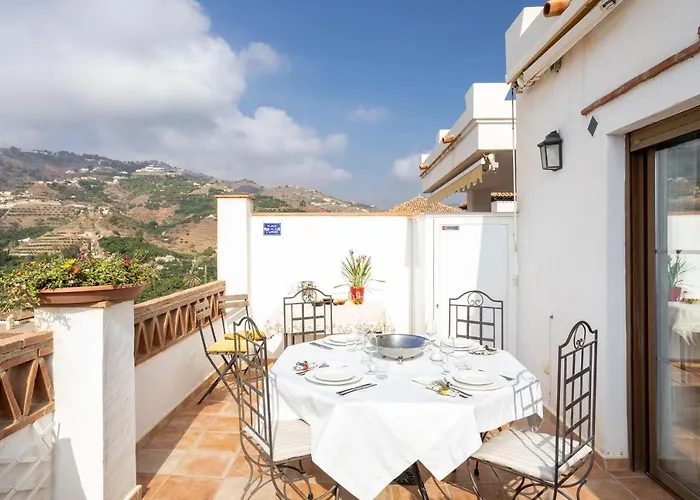 Santacruz Buganvilla41 * Альмуньекар