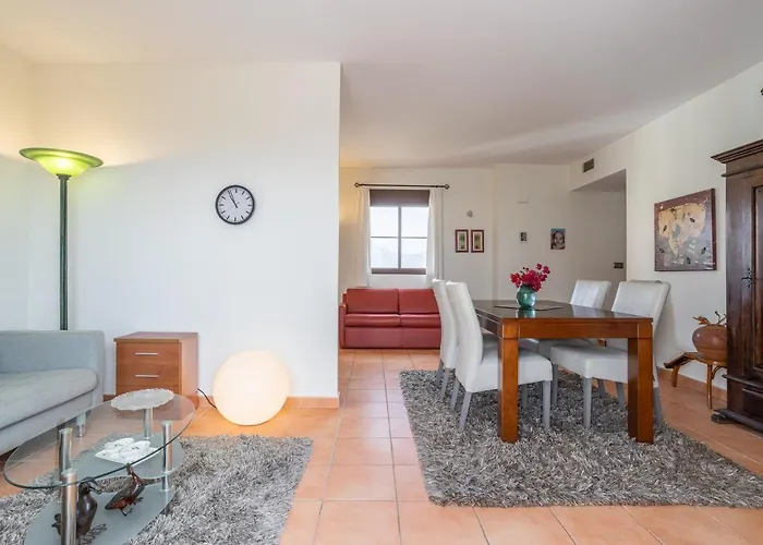 Santacruz Buganvilla41 Альмуньекар